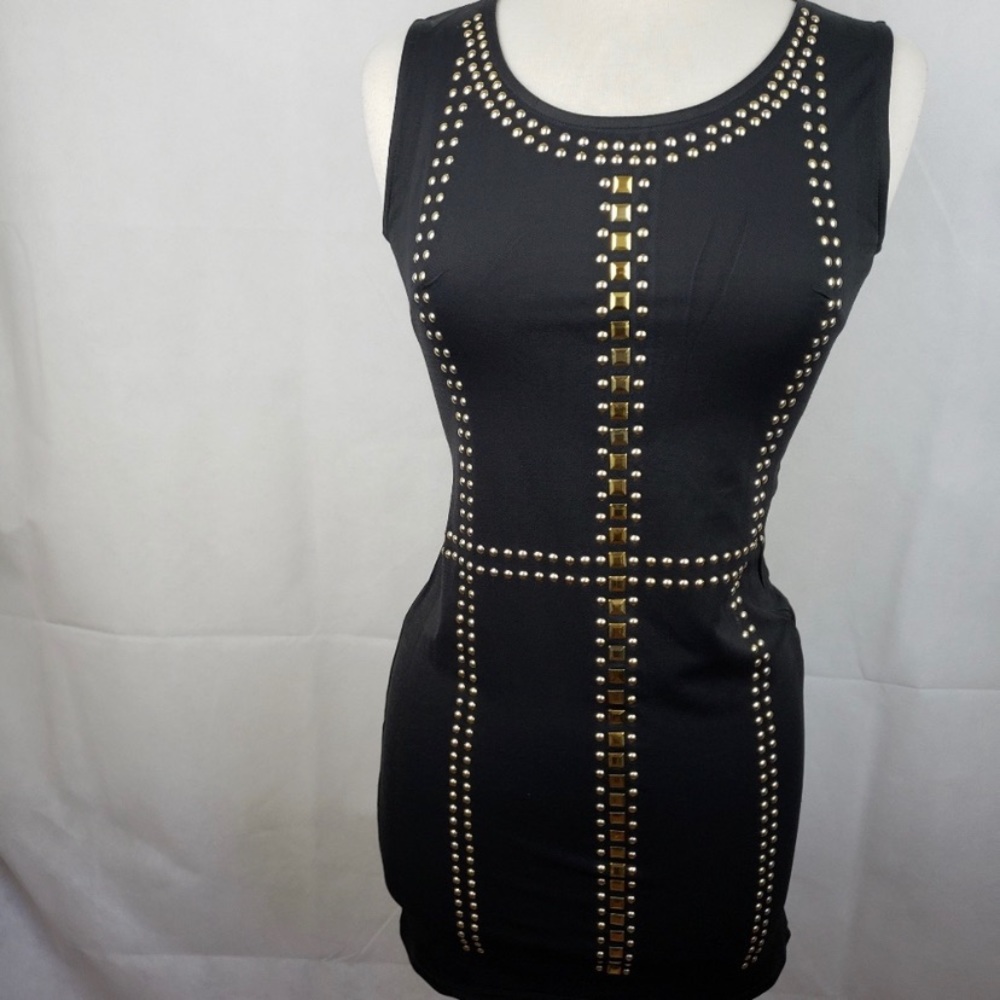 🔵5/$50🔵 Moon River Black and Gold Dress Size S